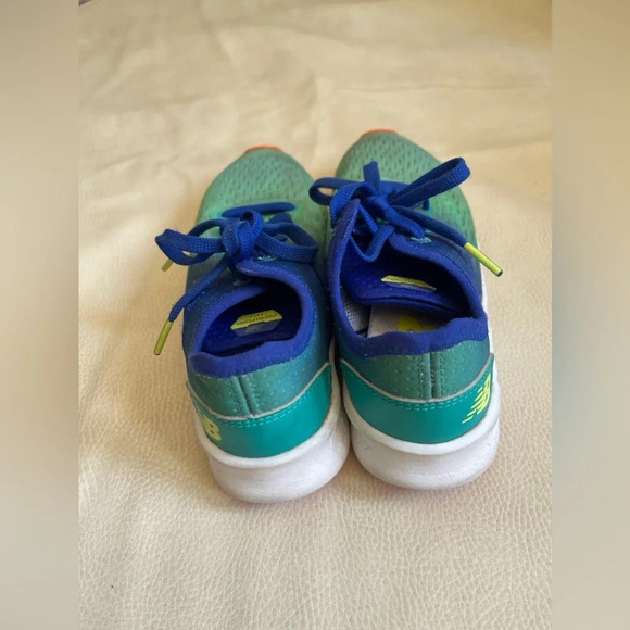 BIG KIDS J CREW CREWCUTS XNEWBALANCE UV BLUE FRESH FOAM FAST SNEAKERS - Picture 4 of 7